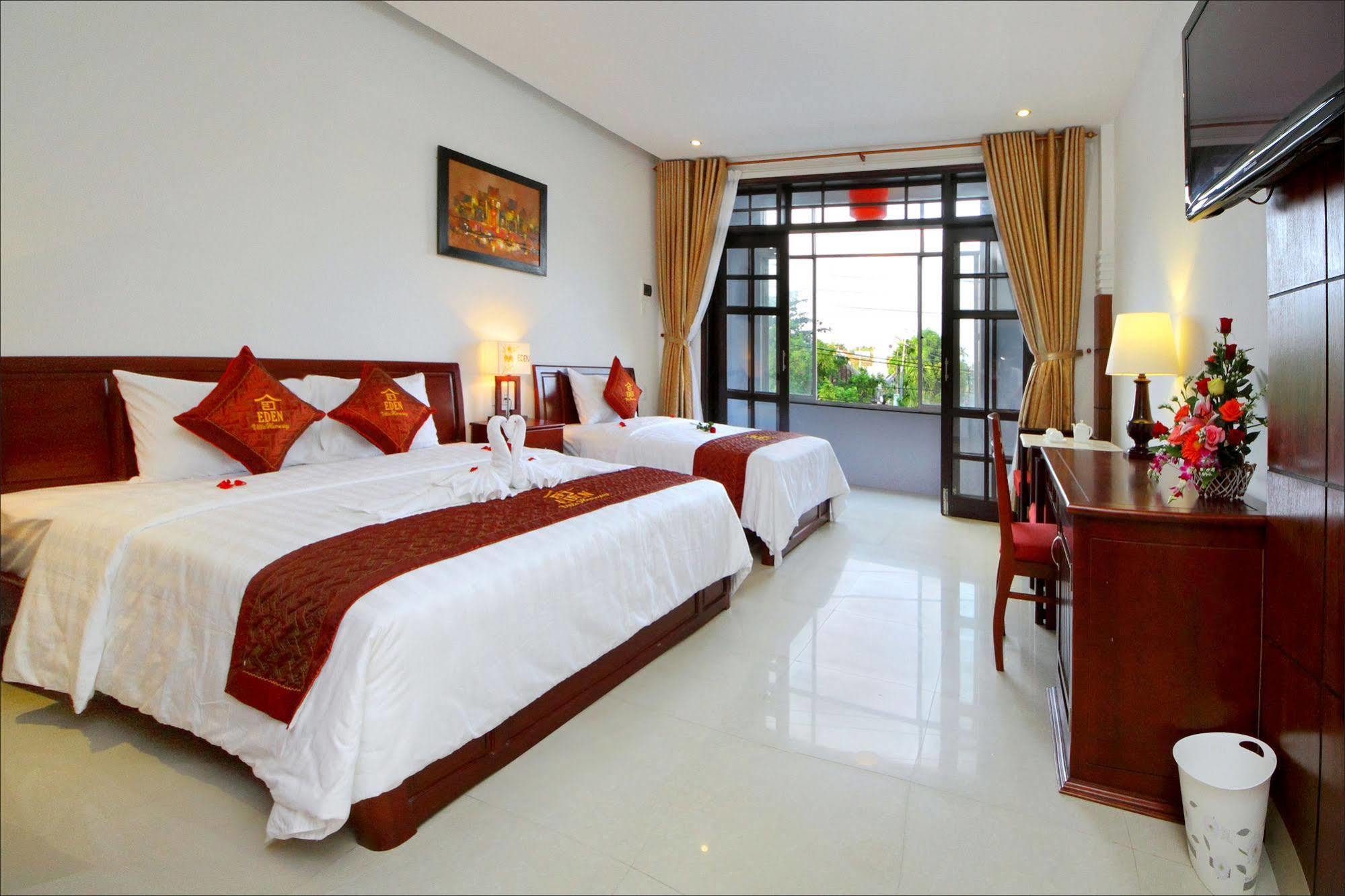 Eden Homestay Хойан Экстерьер фото