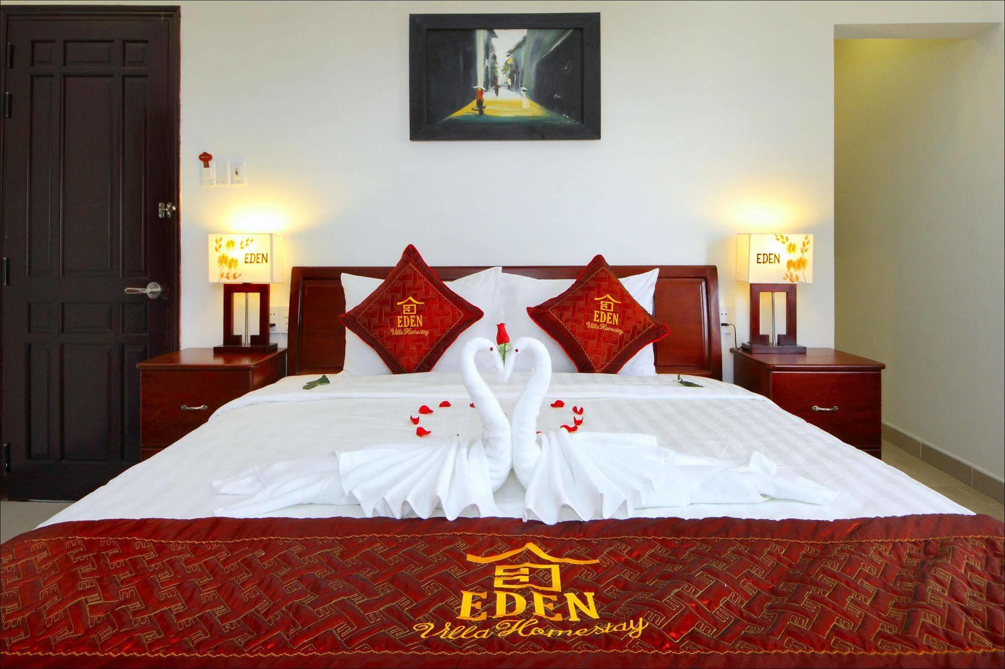 Eden Homestay Хойан Экстерьер фото